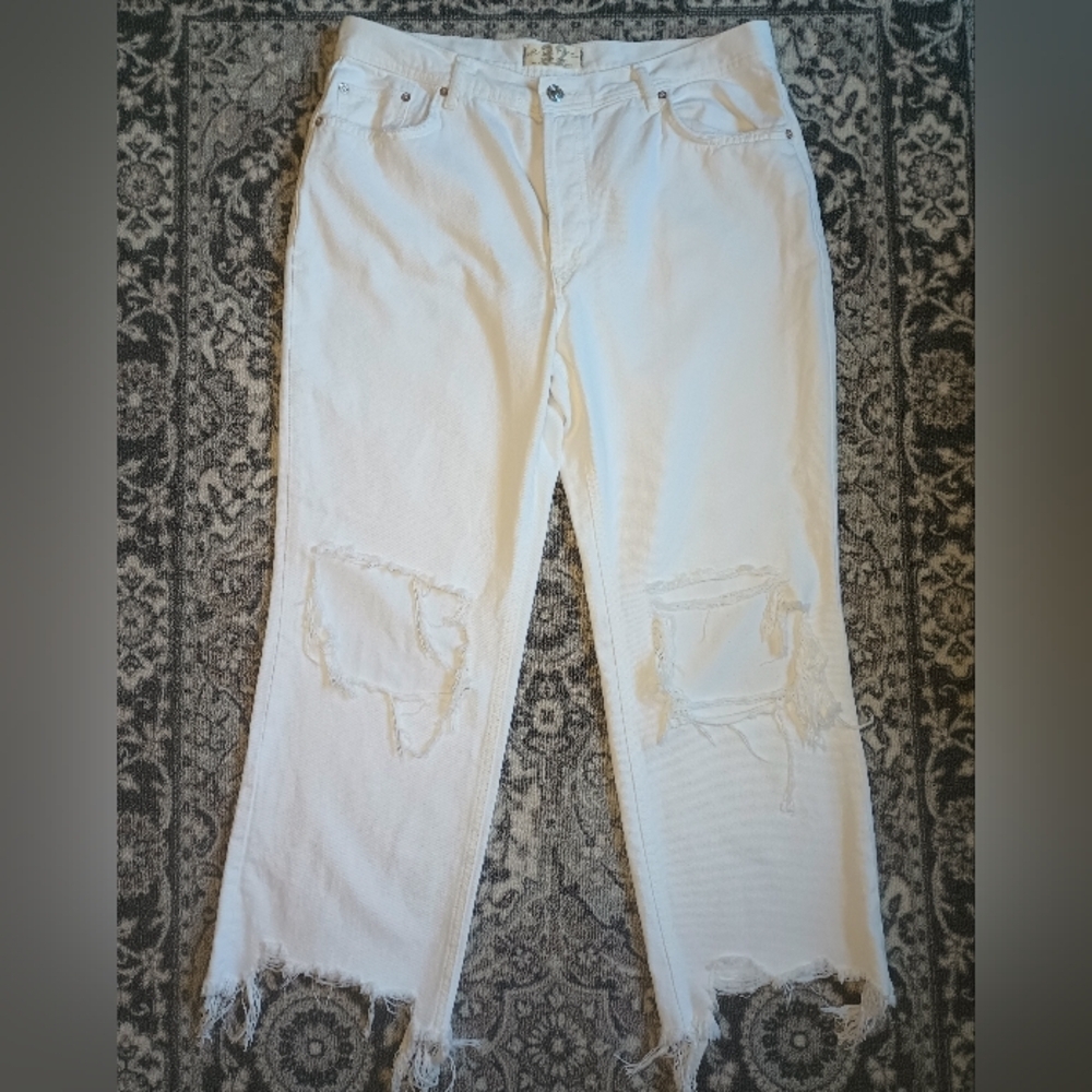We The Free Tapered Baggy Boyfriend Jeans Sz 32 White Destroyed Button Fly Crop